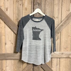 Gray Raglan Sleeve Minnesota Home Graphic Tee